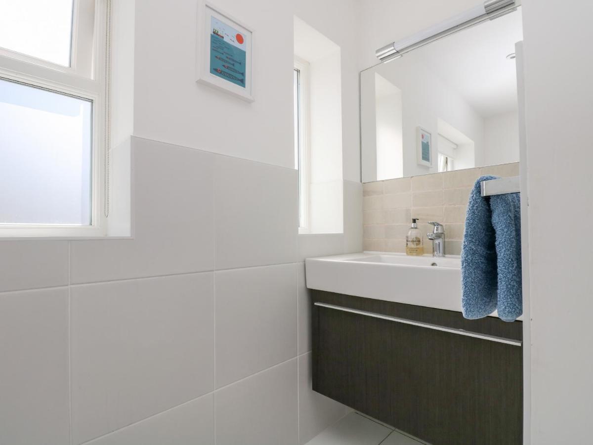 The Upper Deck Apartment Penzance Ngoại thất bức ảnh